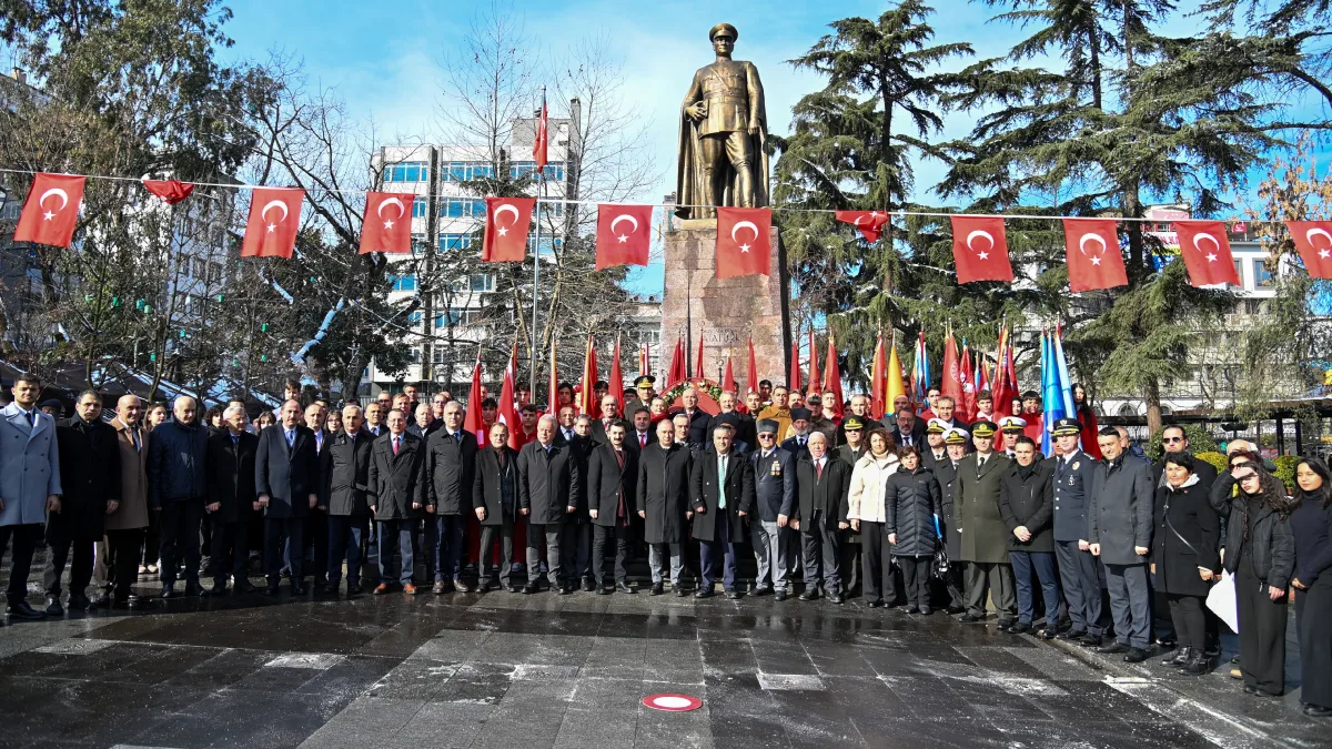 Trabzon’un kurtuluşunun 107. yılı kutlamalarından bir kare, tören alanı ve etkinlikler.