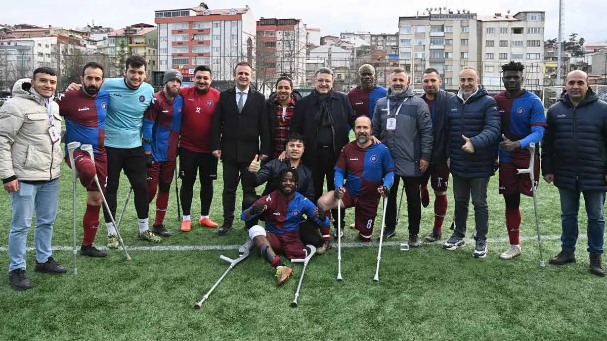 Buyuksehir Ampute Futbol Takimi rakibine fark atti