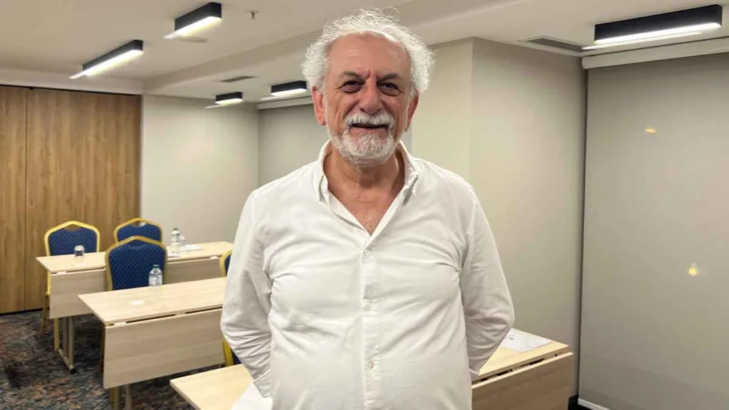 Yabancı akademisyenler Karadeniz için Trabzon’da buluştu 6 Prof. Dr. Kadir Seyhann