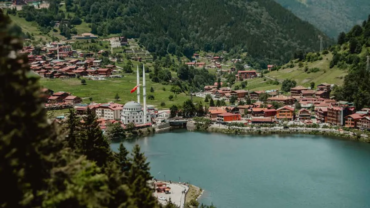 Trabzon ve Uzungöl turizmi kasıtlı olarak karalanıyor
