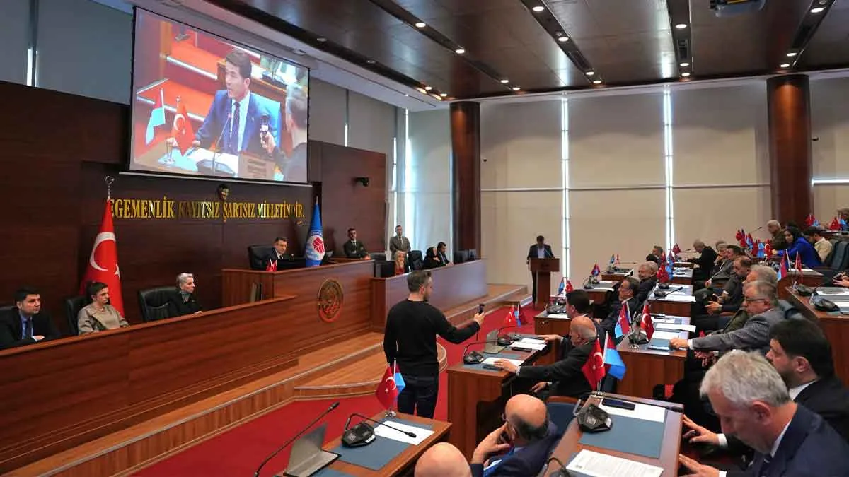 Trabzon'da belediyelerin kültür merkezi tartışması devam ediyor