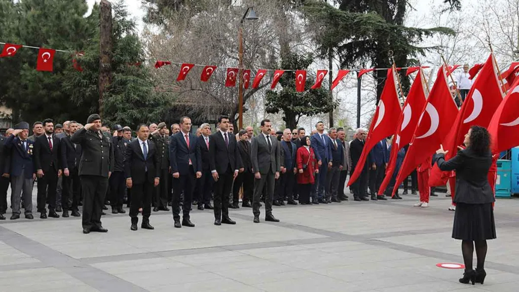 Akçaabat’ta 18 Mart Şehitleri Anma Günü töreni düzenlendi.