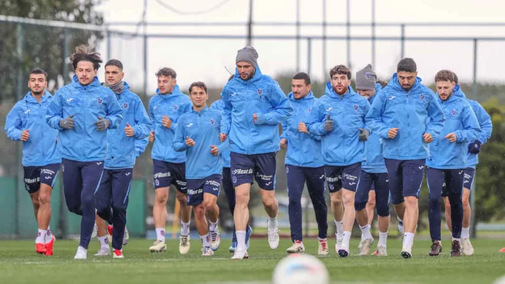 Trabzonspor, Göztepe maçı öncesi hazırlıklarını sürdürüyor.