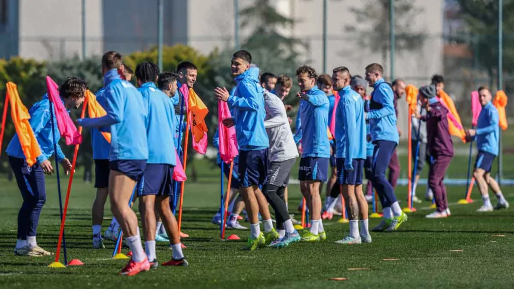 Trabzonspor, Hatayspor maçına son antrenmanını Şenol Güneş yönetiminde yaptı.