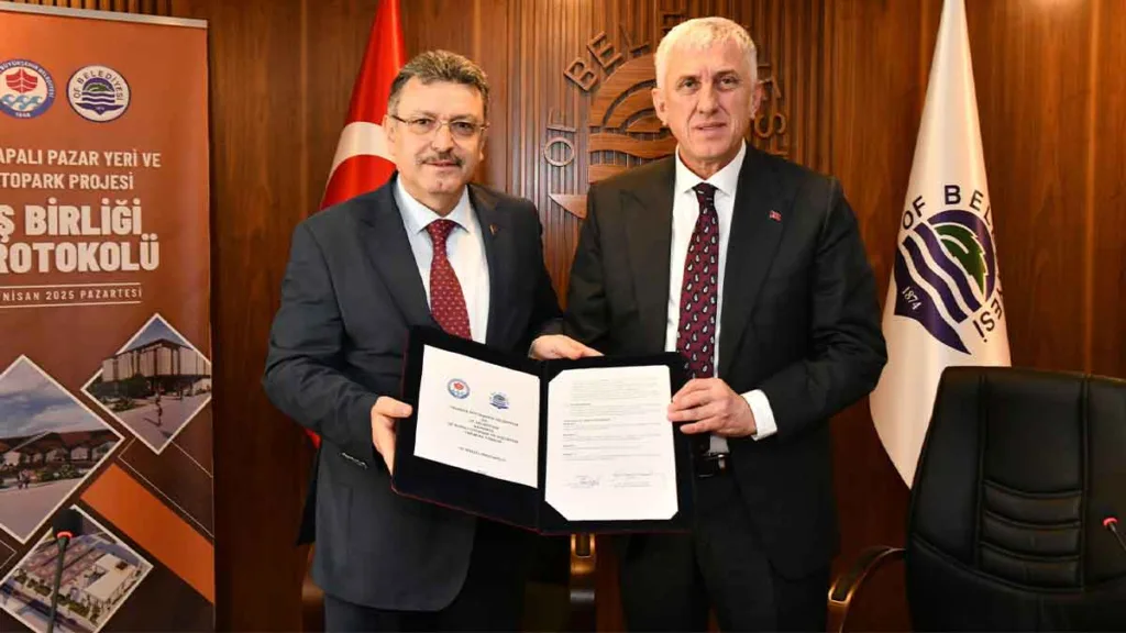 Trabzon Büyükşehir Belediye Başkanı Ahmet Metin Genç, Of’ta kapalı otopark ve pazaryeri projesi için protokol imzaladı
