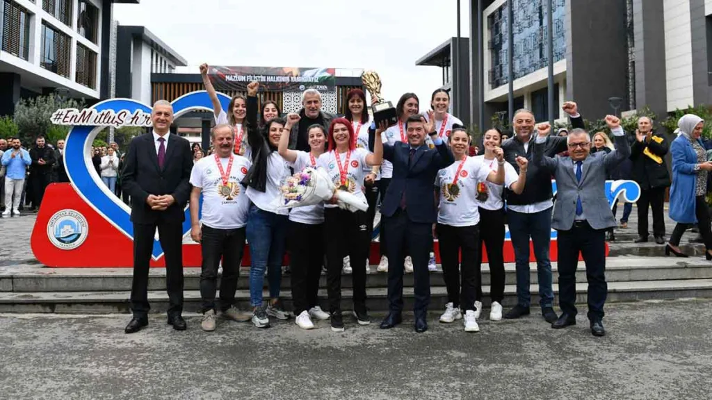 Başkan Ahmet Kaya, Trabzonluları İzmir’deki hentbol maçına davet ediyor