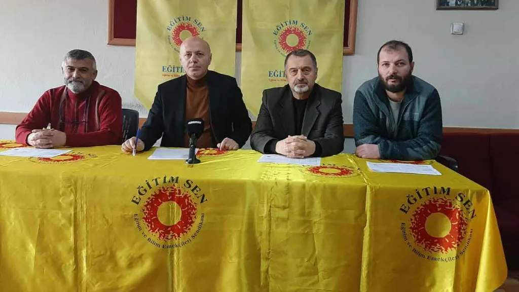 Eğitim Sen Trabzon Şubesi'nden proje okulu atamalarına tepki