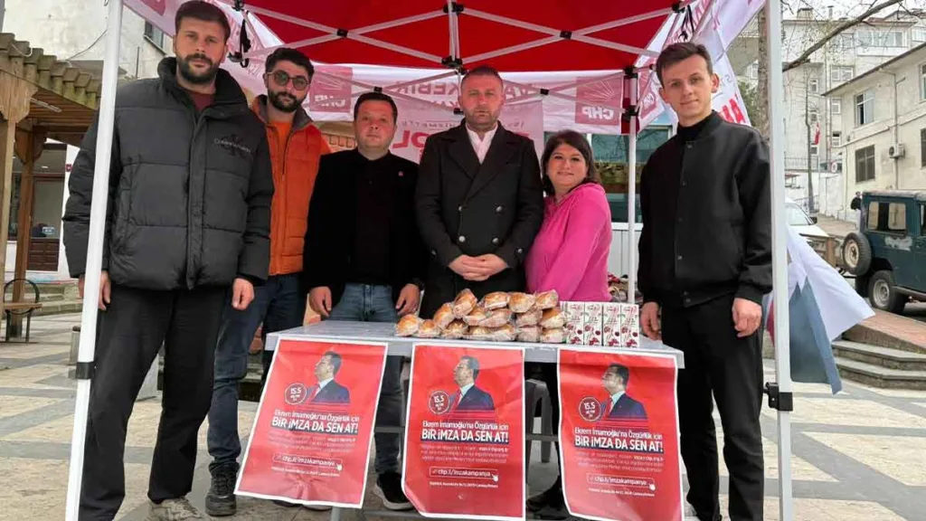 Trabzon Vakfıkebir’deki CHP standına yapılan saldırının ardından birlik mesajı veren CHP İlçe Başkanı Olcay Bahadır