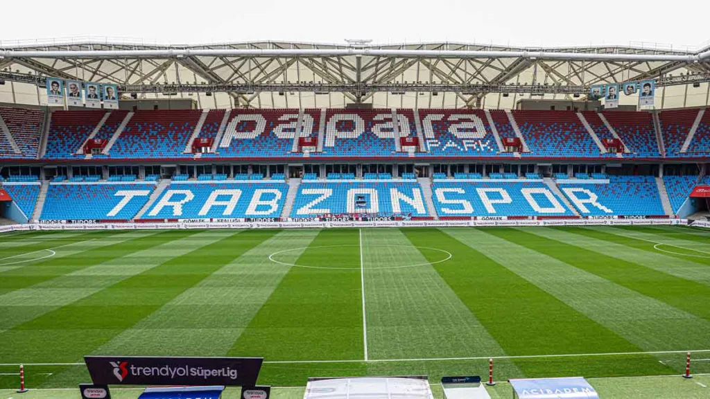 Trabzonspor - Göztepe maçı için taraftarlara ücretsiz otobüs seferi düzenlendi.