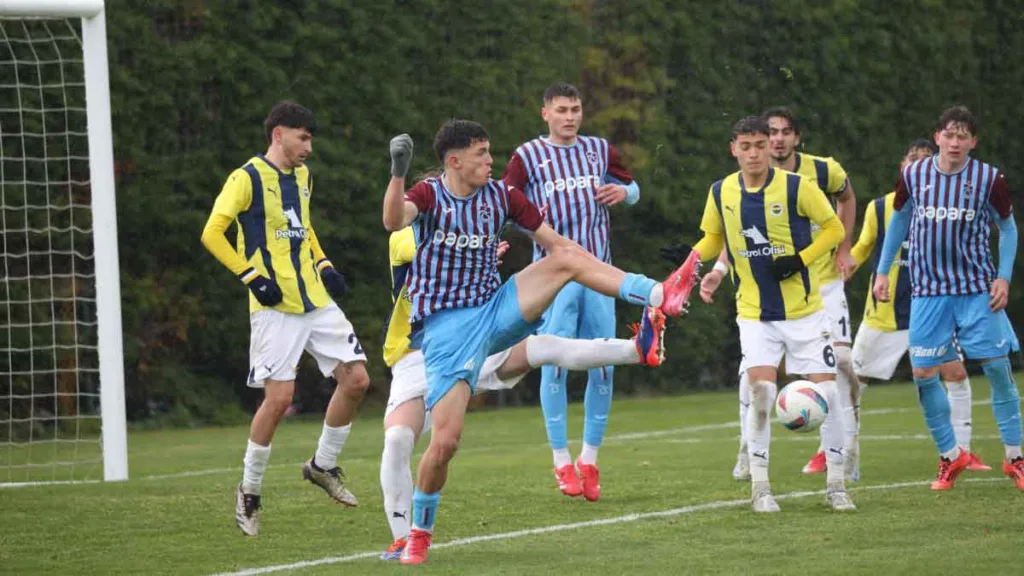 Trabzonspor U19, Fenerbahçe’yi Deplasmanda 2-0 Mağlup Etti