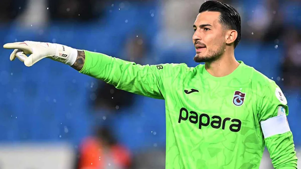 Trabzonspor Kaptanı Uğurcan Çakır, çocuklar için aşı çağrısında bulundu.