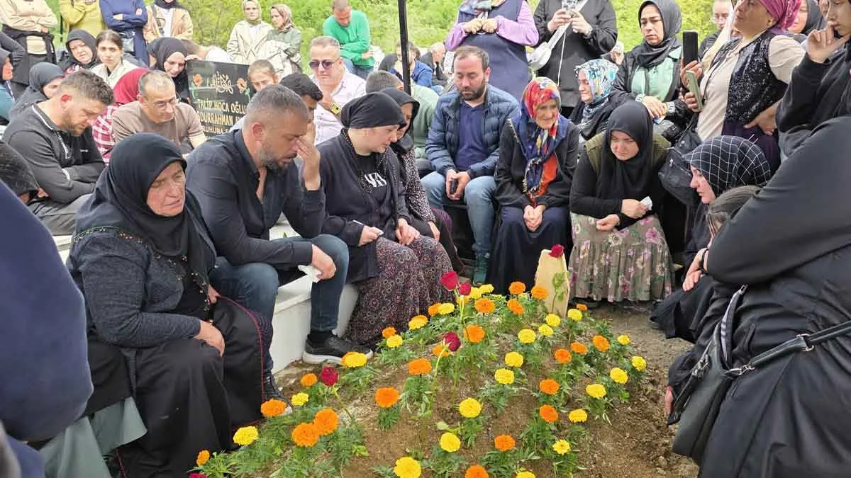 Trabzon’da denizde boğulan çocuk toprağa verildi