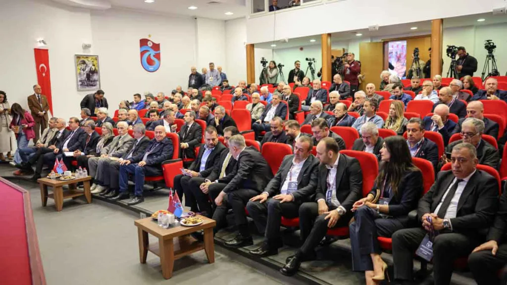 Trabzonspor'da 58. Olağan Divan Genel Kurul Toplantısı gerçekleştirildi 2 trabzonspor 58 divan genel kurulu 2