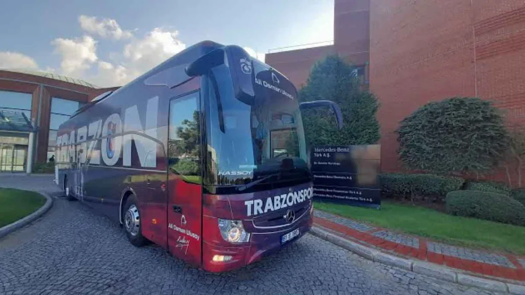 Trabzonspor kafilesi, maç öncesi stadyuma hareket etti