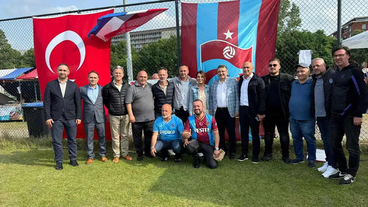 Amsterdam’da Trabzon buluşması yaşandı 1 Amsterdamda Trabzon bulusmasi yasandi