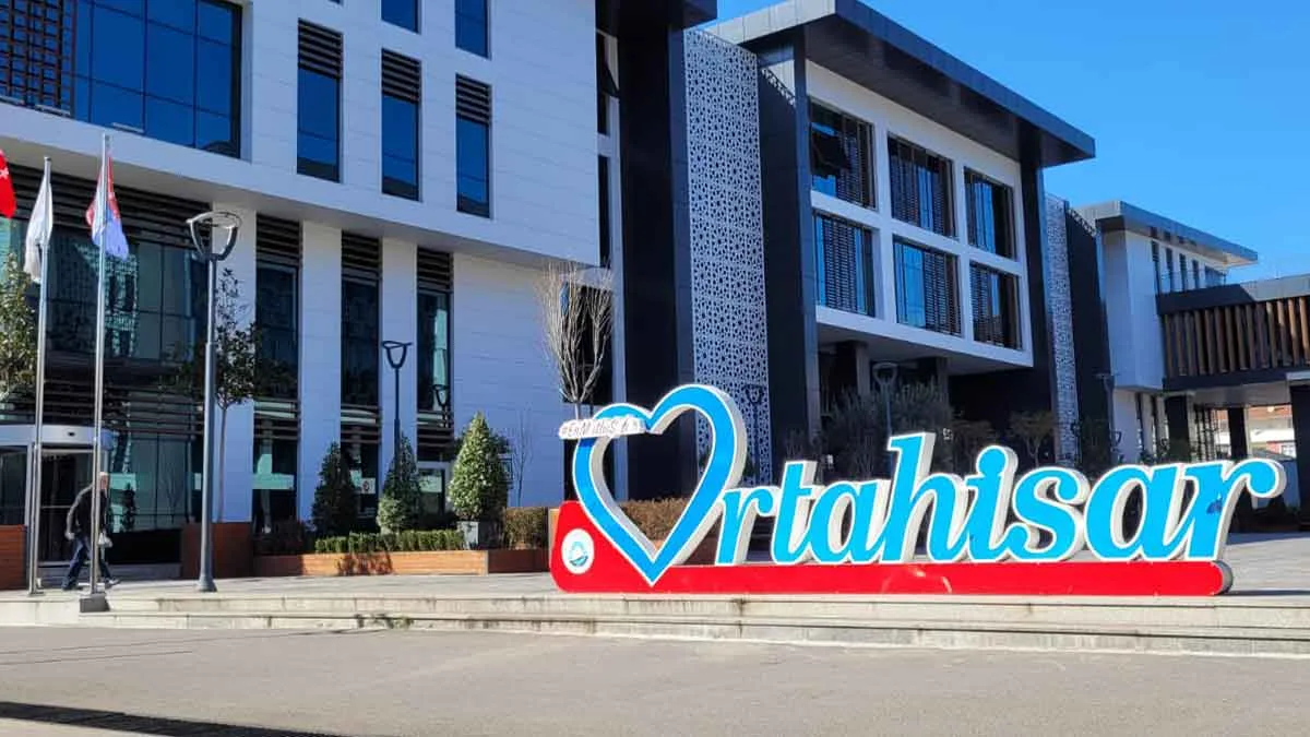 Trabzon’da öğrenciler için Ortahisar Vakfı kuruldu 1 Trabzonda ogrenciler icin Ortahisar Vakfi kuruldu