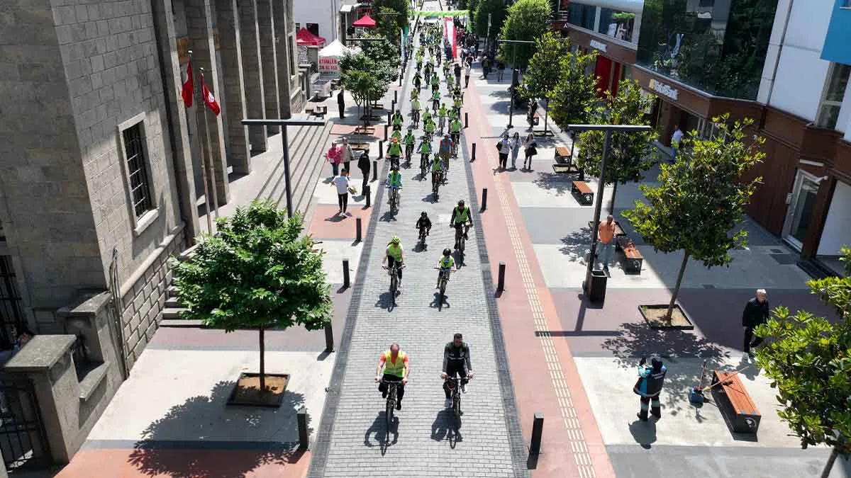 Trabzon’da pedallar sağlık için çevrildi 1 Trabzonda pedallar saglik icin cevrildi