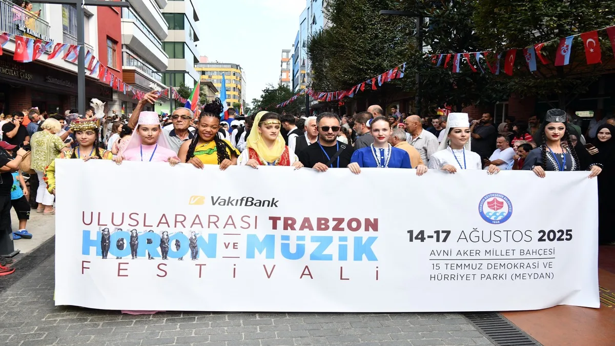 Horon festivali Trabzon’da coşkuyla başladı