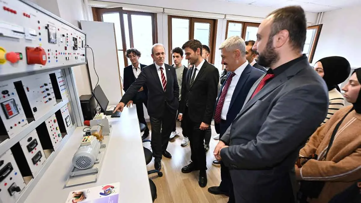 KTÜ'de Yeni Laboratuvar Açılışları Gerçekleşti 1 KTUde Yeni Laboratuvar Acilislari Gerceklesti