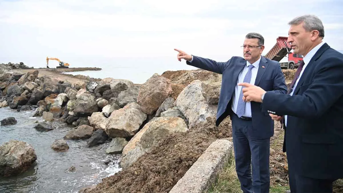 Baskan Genc Sargana Meydani Projesini inceledi