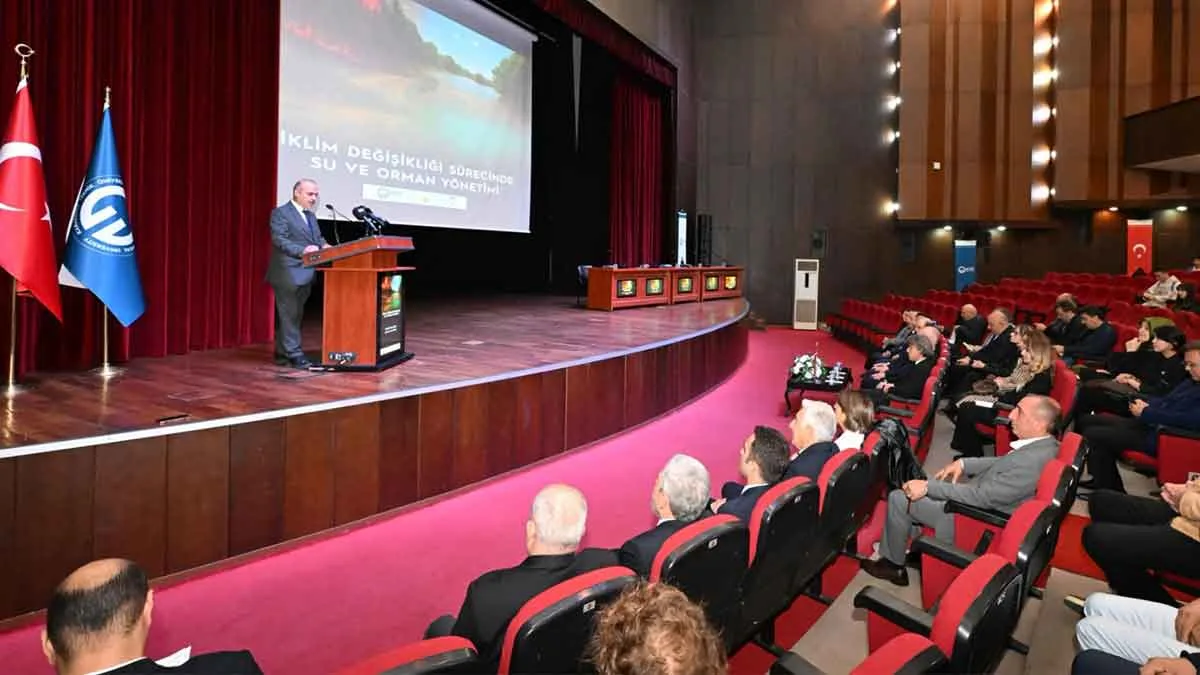 KTÜ “İklim Değişikliği Sürecinde Su ve Orman Yönetimi” Paneli düzenledi 1 KTU Iklim Degisikligi Surecinde Su ve Orman Yonetimi Paneli duzenledi