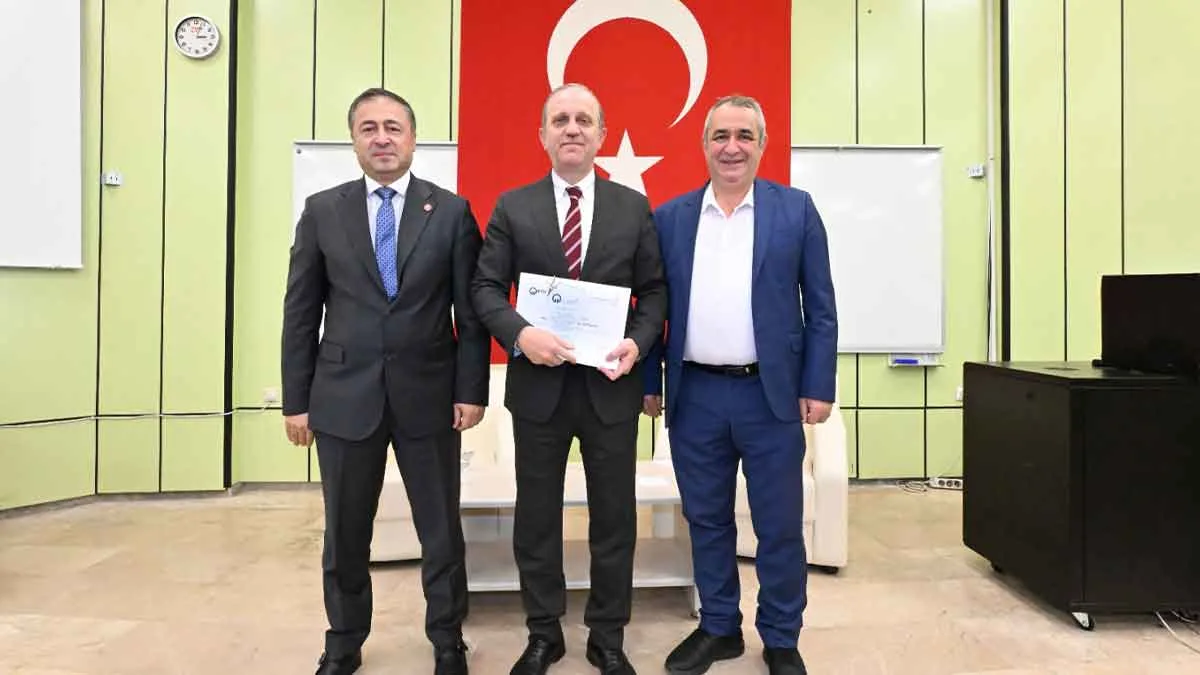 KTÜ-Rektörü-Metalurji-ve-Malzeme-Mühendisliği-Bölümüyle-Buluştu