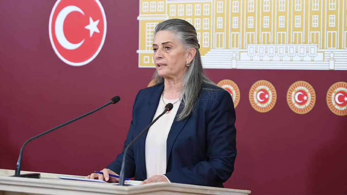 Trabzonlu-Vekil-Aile-Bakanlığı-bütçesini-eleştirdi