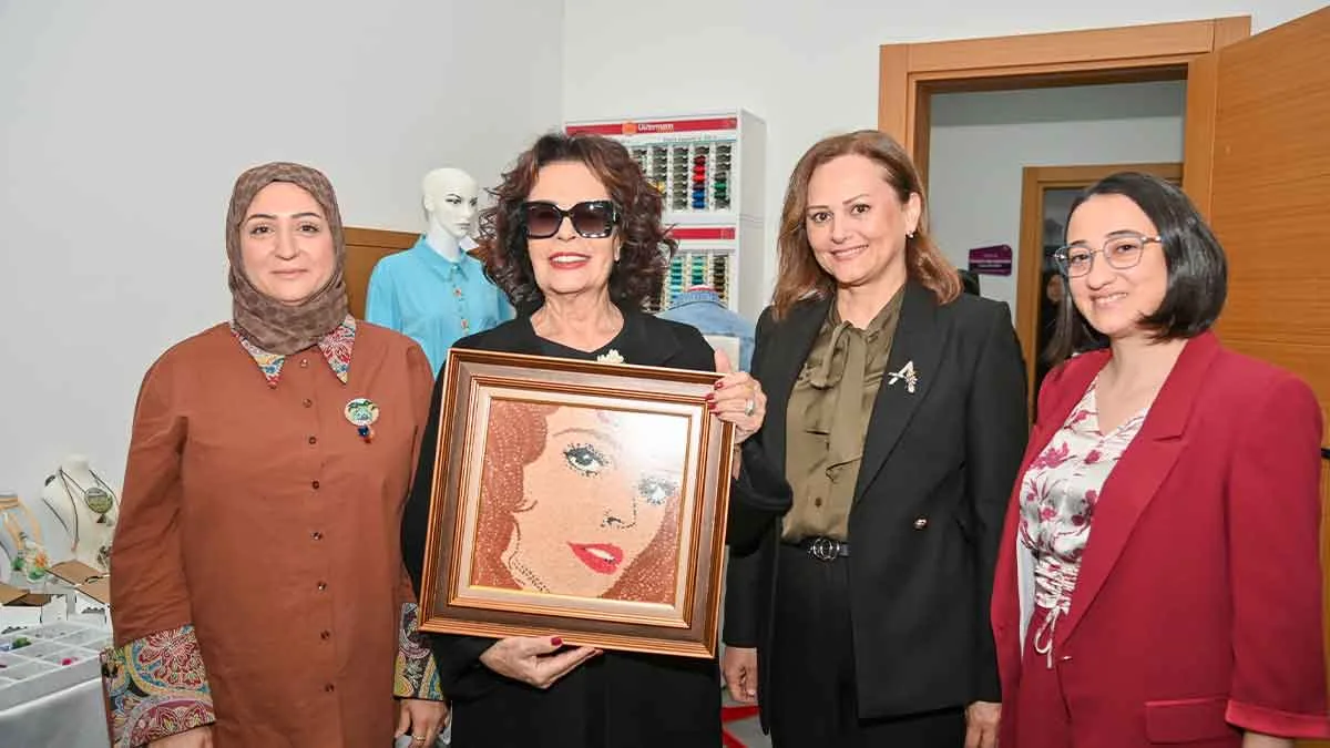 Hülya-Koçyiğit-Trabzon-ziyaret