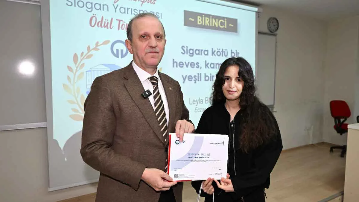 KTÜ-slogan-yarışmasının-kazananları-ödüllerini-aldı