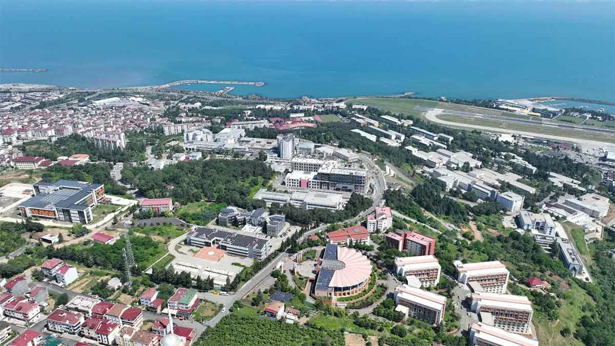 Karadeniz-Teknik-Üniversitesi-kuşbakışı