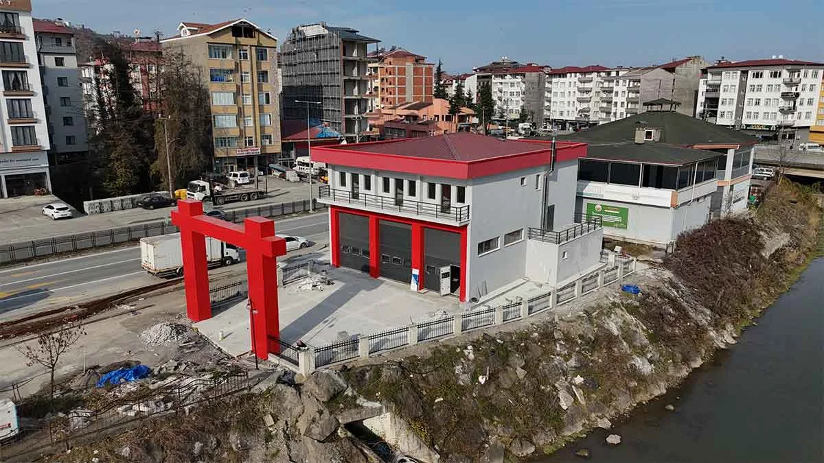 Araklı-ve-Çarşıbaşı'nda-itfaiye-binalarının-yapımı-tamamlandı