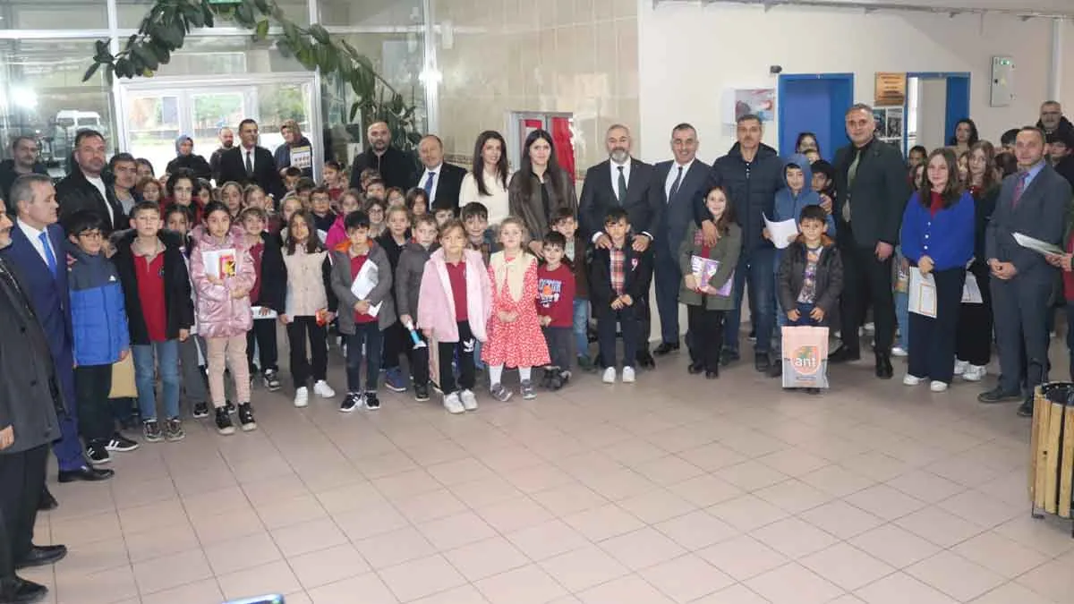 Başkan-Bilgin'den-öğrencilere-Taşacak-Bu-Deniz-sözü