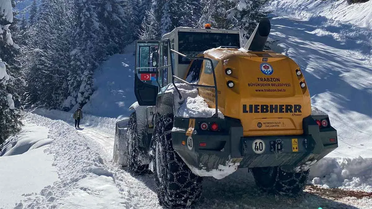 Trabzon’da-kardan-kapanan-153-mahalle-yolu-ulaşıma-açıldı