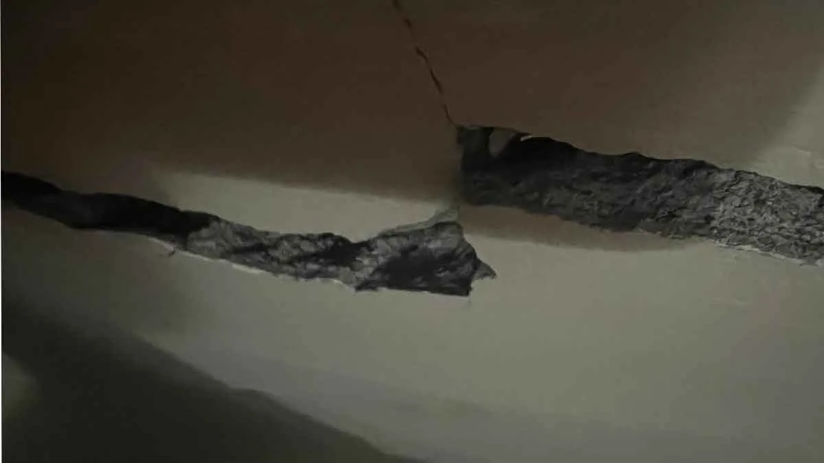 Trabzon’daki-deprem-evin-duvarını-çatlattı