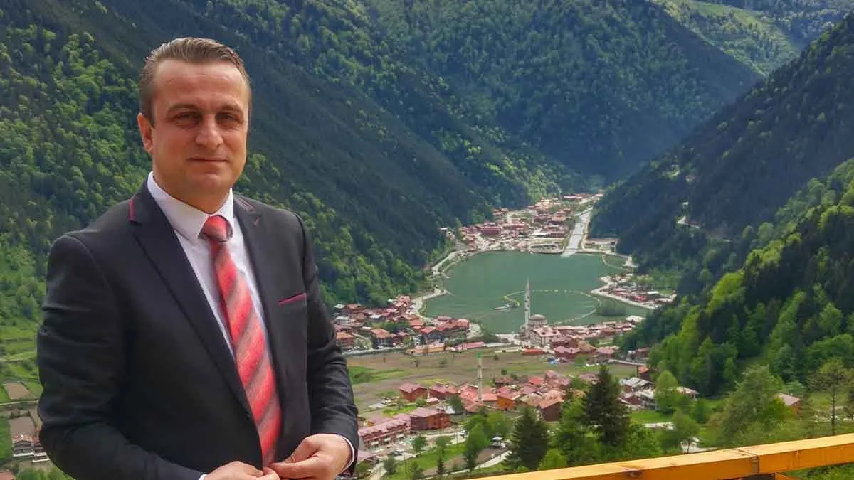 Uzungöl-Turizm-İşletmeleri-Derneği’nde-Görev-Değişikliği