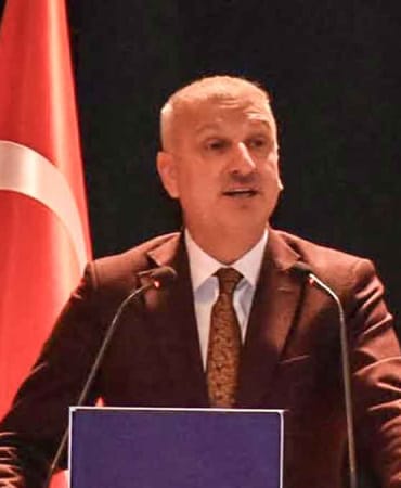 Oktay Saral’dan üniversitelerde terör propagandasına tepki! 12 Oktay-Saral