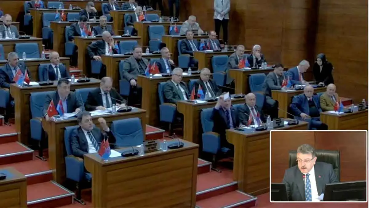 Trabzon’da-belediye-başkanları-arasında-tansiyon-yükseldi!