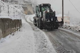 Trabzon'da 19 mahalle yolu ulaşıma kapandı