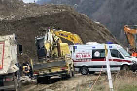 trabzon-sehir-hastanesi-insaatta-gocuk