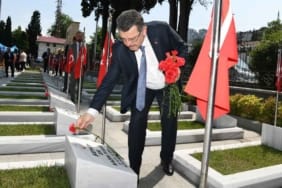 Başkan-Genç-18-Mart-Çanakkale-Deniz-Zaferi’nin-111.-yıl-dönümünü-kutladı
