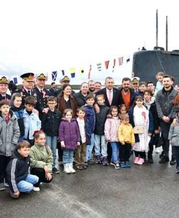 23-Nisan'da-TCG-Preveze-denizaltısı-yoğun-ilgi