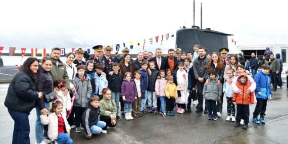 23-Nisan'da-TCG-Preveze-denizaltısı-yoğun-ilgi