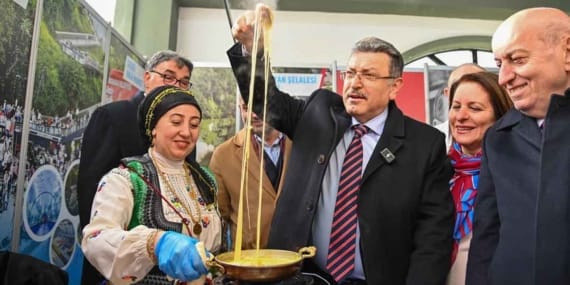 Başkan-Genç,-Trabzon-Tanıtım-Günleri-için-teşekkür-etti