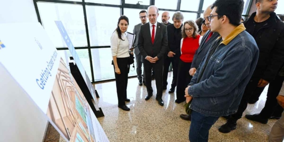 KTÜ'de-İsveç-Başkonsolosluğu-iş-birliğinde-Ahşap-Yaşam-sergisi-açıl