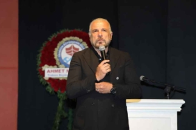 Mete-Yarar-Trabzon'da-konuştu