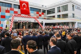 Trabzon-Mehmet-Ali-Tuna-İlkokulu-törenle-açıldı