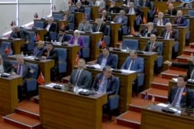 Trabzon-meclisinde-“metres”-tartışması-tansiyonu-yükseltti