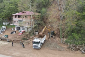 Trabzon’da-14-mahallede-heyelan-yaşandı
