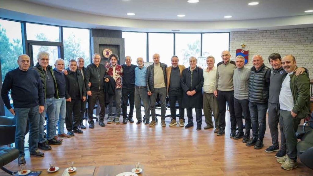 eski futbolculardan fatih tekke ziyareti