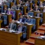 trabzon-meclisinde-metres-tartismasi